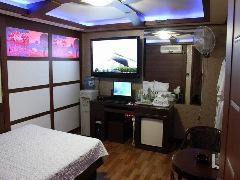 Picasso Motel Jongno Seoul Exterior photo