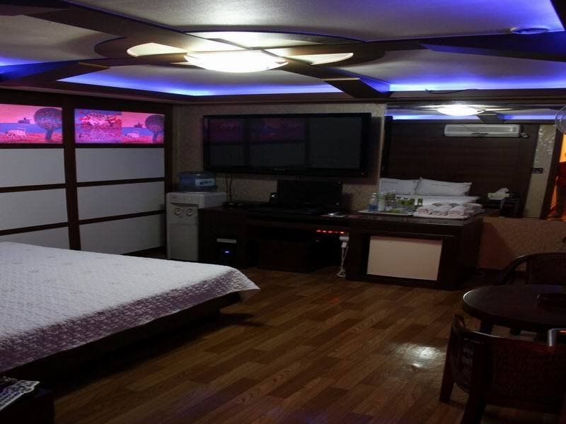 Picasso Motel Jongno Seoul Exterior photo